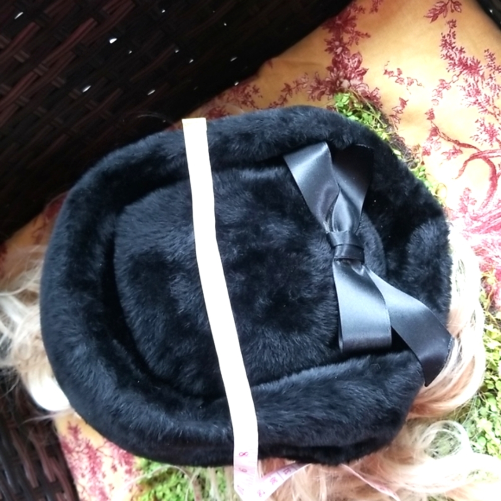 60's MISS DIOR Christian Black Fur Angora Adorable Pillbox Union Elegant Hat EVC - Picture 10 of 16